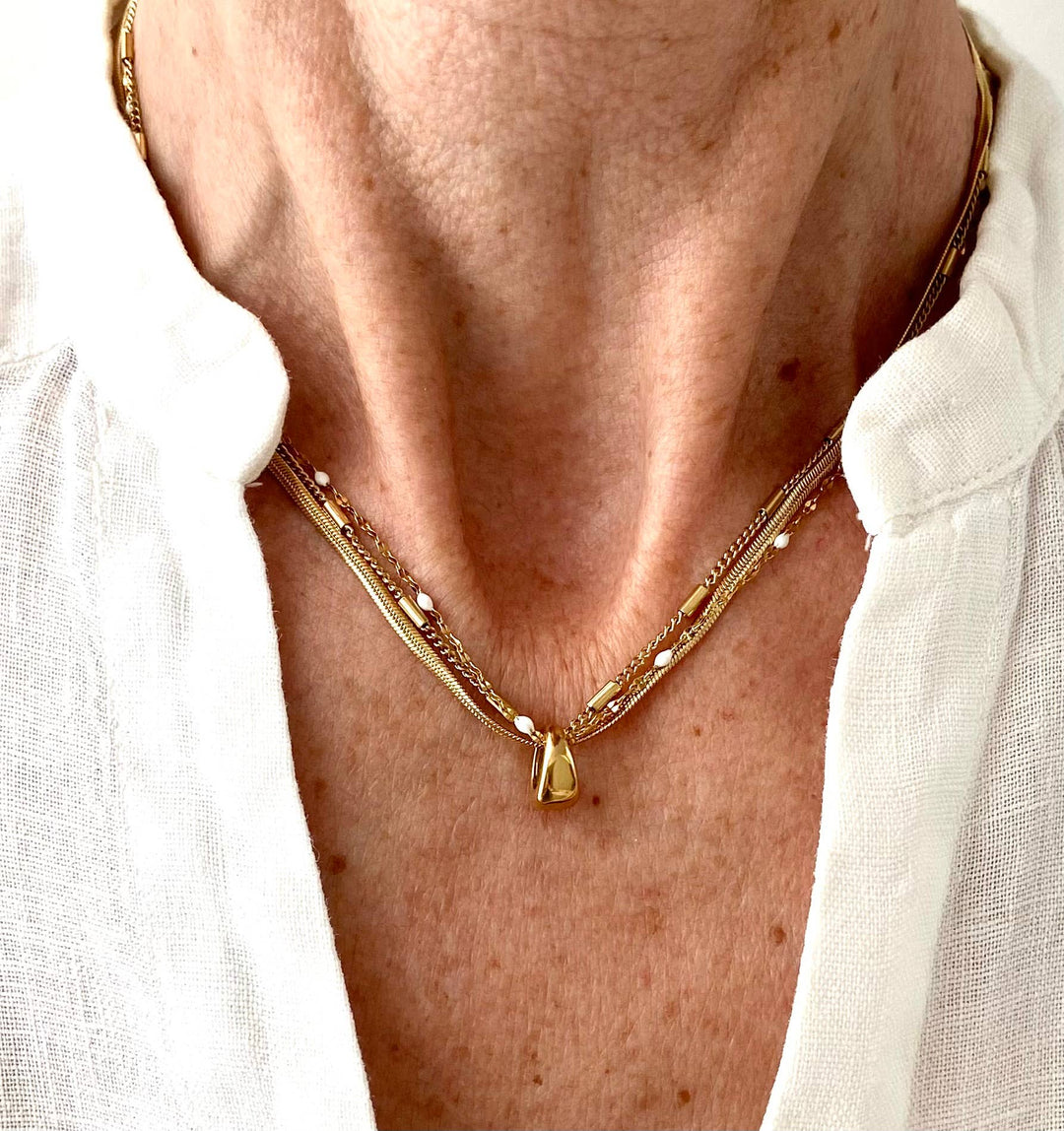 SALLY NECKLACE