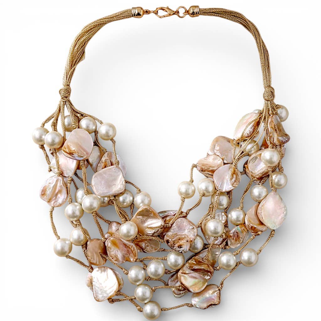 MARILYN SHELL & PEARL NECKLACE