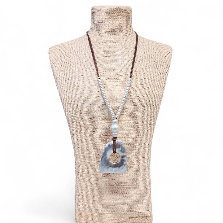 NAVA PENDANT NECKLACE