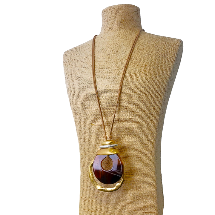 COASTAL TORT PENDANT NECKLACE