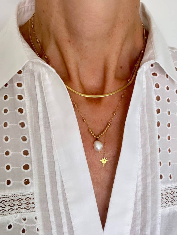 LILI NECKLACE