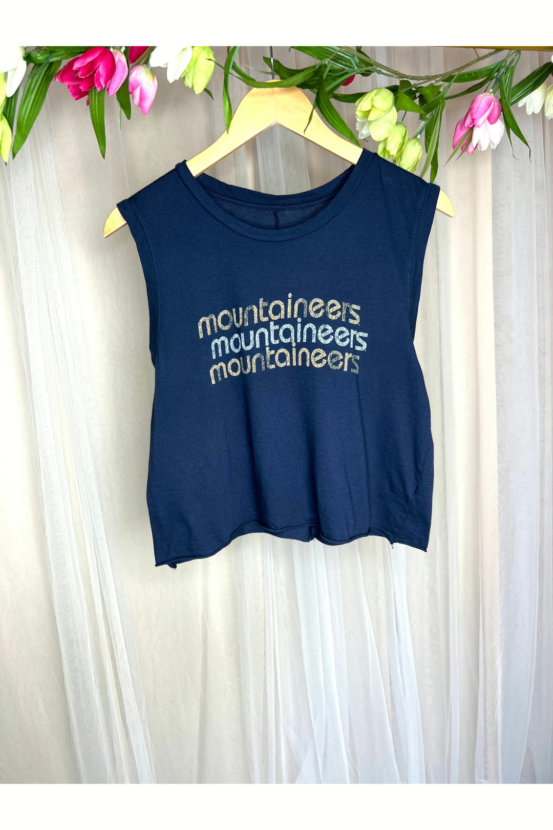 "MOUNTAINEERS TRIO" CROP MUSCLE TANK