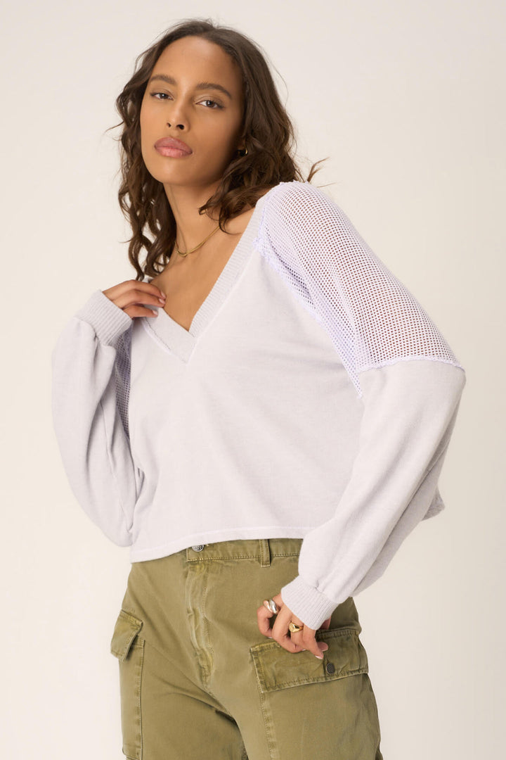 HARLEY SEAMED V-NECK PULLOVER