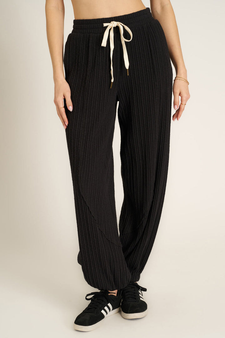 LUCA TEXTURED PANT