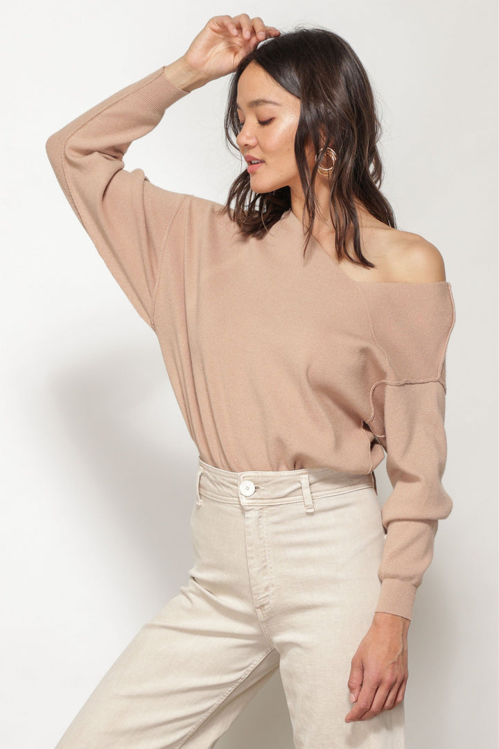 FAVORITE OFF SHOULDER SWEATER