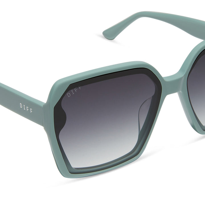 PRESLEY SQUARE SUNGLASSES