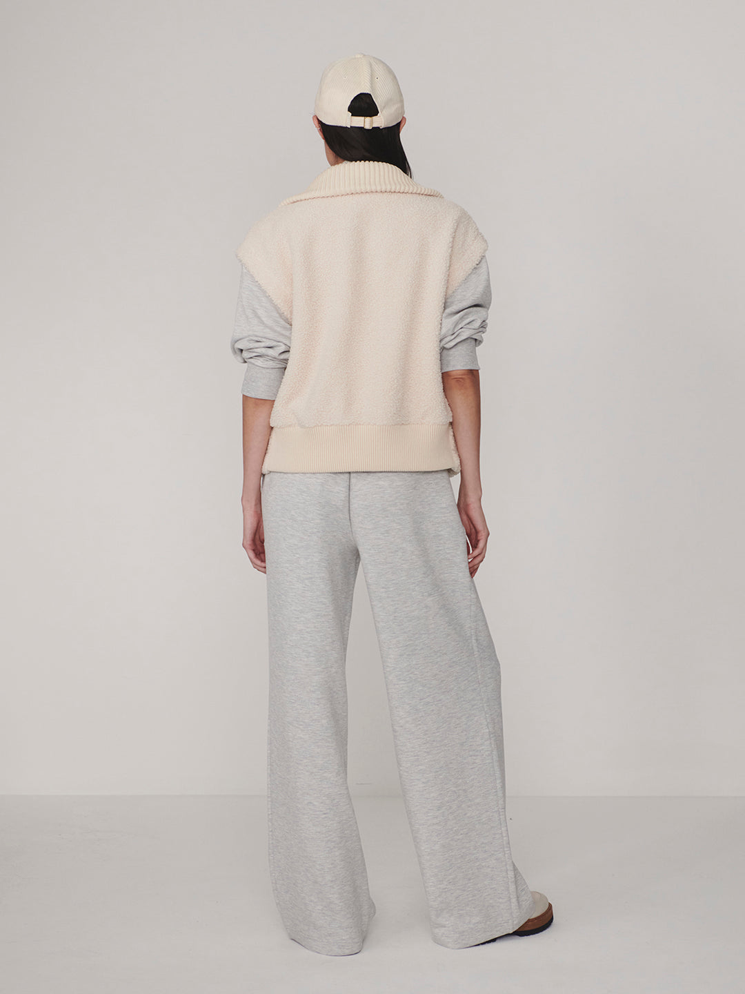 DOMINIC SHERPA GILET