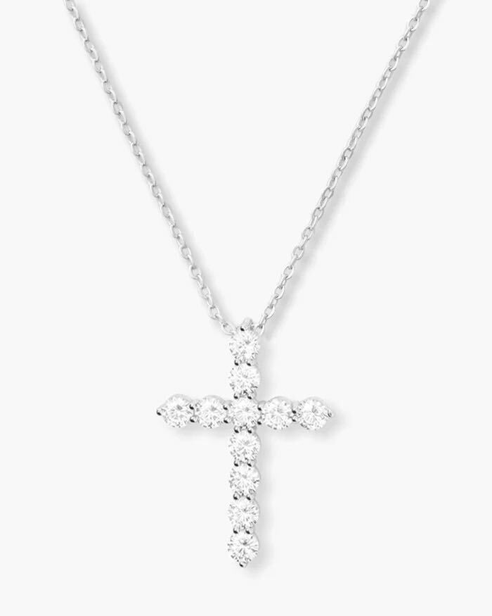 OH SHE FANCY SMALL CROSS PENDANT