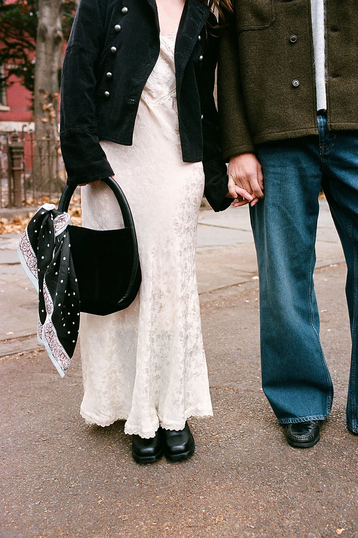 BARLOW BUCKET BAG
